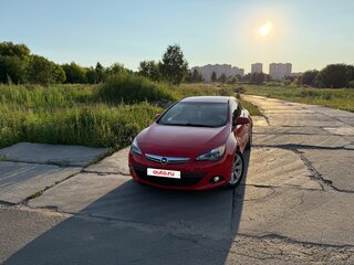 2013 Opel Astra GTC J Рестайлинг, красный, 890000 рублей, вид 5