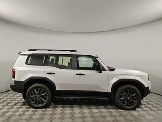 2026 Toyota Land Cruiser Prado 250 Series, белый, 12990000 рублей, вид 4