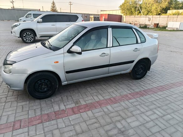 2008 Lada (ВАЗ) Kalina I, серебристый, 209000 рублей - вид 2