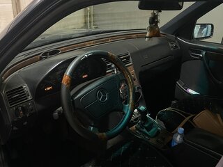 1999 Mercedes-Benz C-Класс 180 I (W202) Рестайлинг, синий, 225000 рублей, вид 5