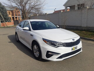 2018 Kia Optima IV, белый, 2000000 рублей, вид 3