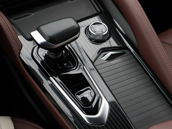 2023 Geely Monjaro I, белый, 3249000 рублей - вид 18