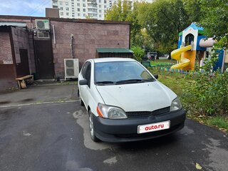2002 Toyota Echo, белый, 290000 рублей, вид 2