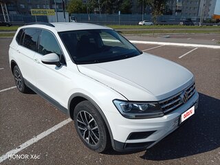2020 Volkswagen Tiguan Allspace II, белый, 2500000 рублей, вид 1