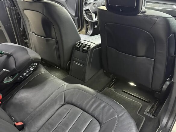 2013 Mercedes-Benz CLS 350 CDI II (C218), серый, 2500000 рублей - вид 3