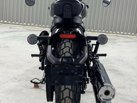 2022 Indian Scout, чёрный - вид 5