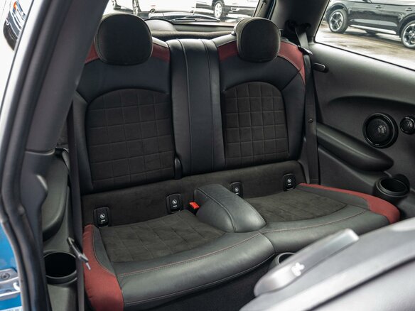 2019 Mini Hatch JCW III (F55/F56) Рестайлинг, голубой, 2755000 рублей - вид 6