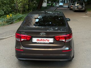 2015 Kia Rio III Рестайлинг, коричневый, 830000 рублей, вид 5