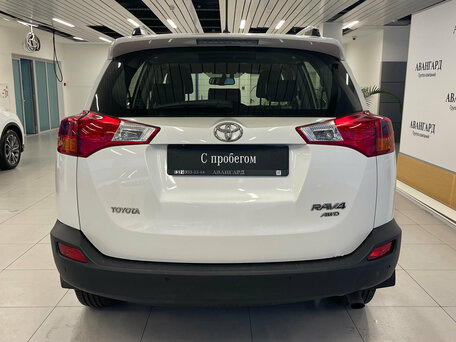2014 Toyota RAV4 IV (XA40), белый, 1445000 рублей, вид 4