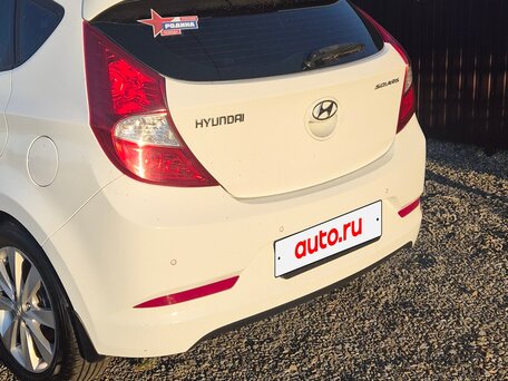 2015 Hyundai Solaris I Рестайлинг, белый, 1200080 рублей, вид 2