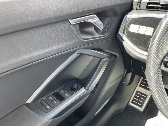 2026 Audi Q3 35 TFSI II (F3), чёрный - вид 11