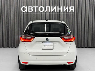 2020 Honda Fit Crosstar IV, белый, 1440000 рублей, вид 4