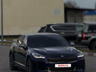 2018 Kia Stinger I, синий, 2150000 рублей, вид 2