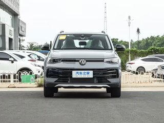 2026 Volkswagen Tharu XR 300 TSI, серый, 2080000 рублей, вид 2