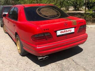 2000 Mercedes-Benz E-Класс 430 Euro 3 II (W210, S210) Рестайлинг, красный, 1000000 рублей, вид 3