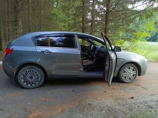 2013 Geely Emgrand EC7, серый, 420000 рублей, вид 4