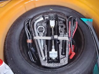 2014 Volkswagen Polo V, оранжевый, 1650000 рублей, вид 5