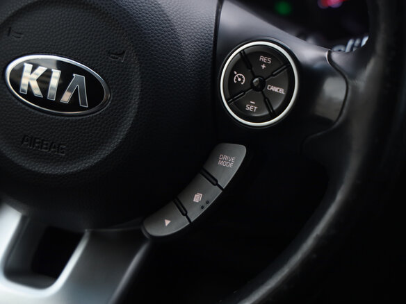 2018 Kia Soul II Рестайлинг, серебристый, 1332777 рублей - вид 13