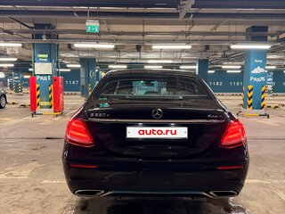 2018 Mercedes-Benz E-Класс 220 d V (W213, S213, C238), чёрный, 3360000 рублей, вид 4