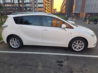 2012 Toyota Verso I Рестайлинг, белый, 1390000 рублей, вид 4