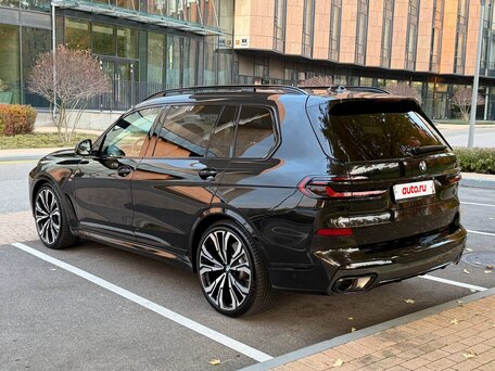 2024 BMW X7 40d I (G07) Рестайлинг, чёрный, 13500000 рублей, вид 3