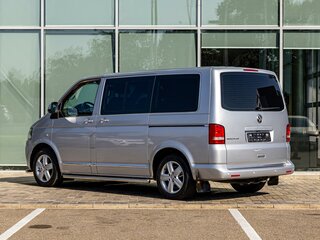 2010 Volkswagen Multivan T5 Рестайлинг, серебристый, 2395000 рублей, вид 4