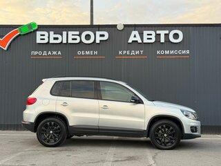 2013 Volkswagen Tiguan I Рестайлинг, серебристый, 1130000 рублей, вид 3