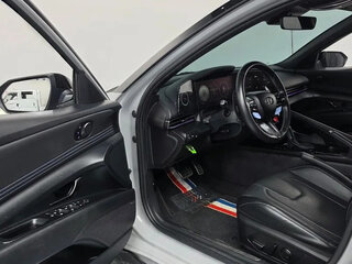 2023 Hyundai Avante VII Рестайлинг, серебристый, 2095000 рублей, вид 4