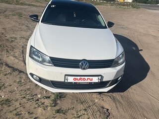 2014 Volkswagen Jetta VI, белый, 945000 рублей, вид 2
