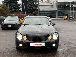 2007 Mercedes-Benz E-Класс 200 III (W211, S211) Рестайлинг, чёрный, 700000 рублей, вид 1