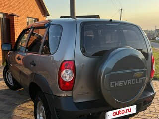 2013 Chevrolet Niva I Рестайлинг, серый, 425000 рублей, вид 4