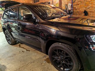 2021 Jeep Grand Cherokee IV (WK2) Рестайлинг, чёрный, 3600000 рублей, вид 4