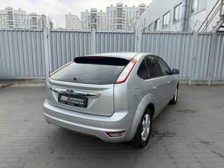 2009 Ford Focus II Рестайлинг, серебристый, 525000 рублей, вид 4