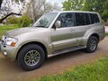 2004 Mitsubishi Pajero III Рестайлинг, бежевый, 1200000 рублей - вид 3