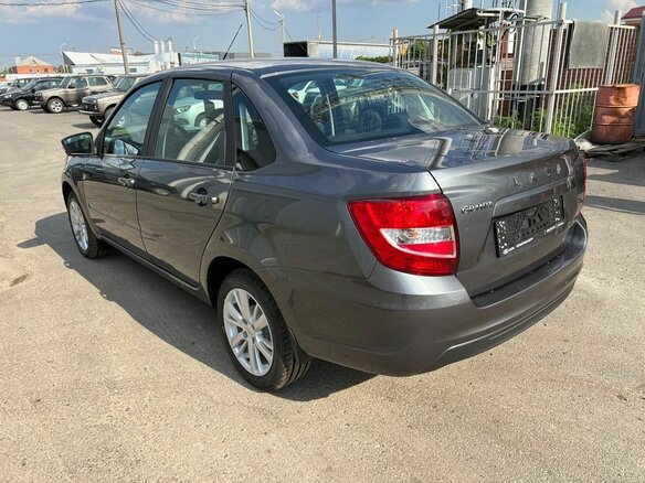 2026 Lada (ВАЗ) Granta I Рестайлинг, серый, 1114000 рублей - вид 5