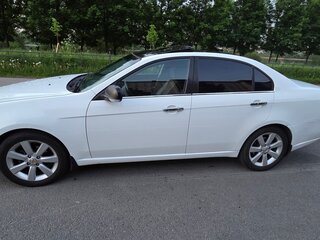 2011 Chevrolet Epica V250 Рестайлинг, белый, 700000 рублей, вид 2
