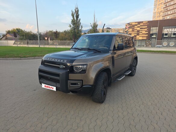 2021 Land Rover Defender 110 II, коричневый, 7300000 рублей