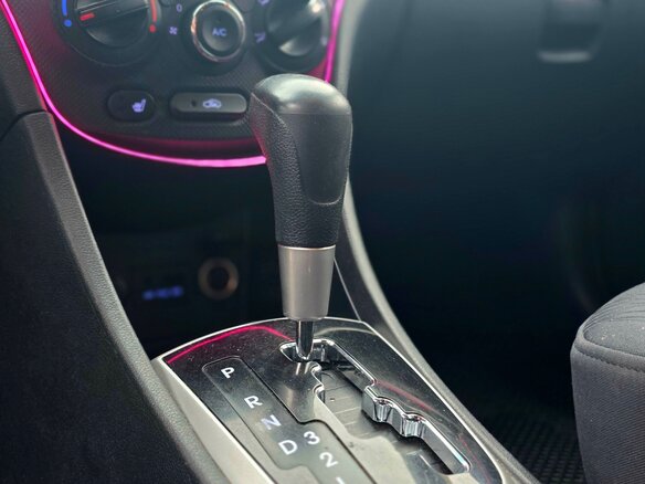 2012 Hyundai Solaris I, серый, 699000 рублей - вид 22