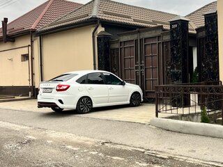 2021 Lada (ВАЗ) Granta I Рестайлинг, белый, 800000 рублей, вид 1
