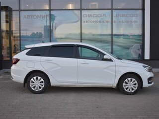 2024 Lada (ВАЗ) Vesta SW I Рестайлинг (NG), белый, 1330000 рублей, вид 4