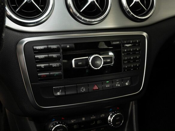 2014 Mercedes-Benz CLA 200 I (C117, X117), белый, 1630000 рублей - вид 10