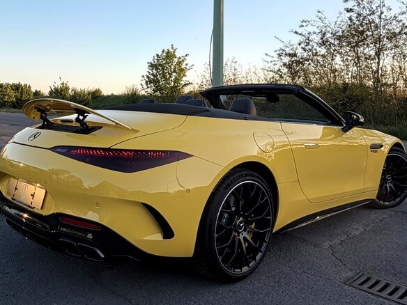 2026 Mercedes-Benz SL-Класс AMG 43 AMG IV (R232), жёлтый - вид 9