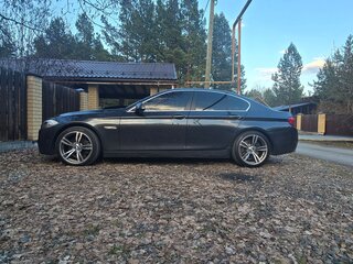 2010 BMW 5 серии 528i VI (F10/F11/F07), серый, 2500000 рублей, вид 4