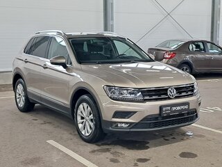 2017 Volkswagen Tiguan II, бежевый, 2295000 рублей, вид 3