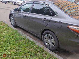 2016 Toyota Camry VII (XV50) Рестайлинг, серый, 1430000 рублей, вид 4