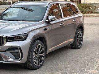 2025 Geely Monjaro (Xingyue L) I Рестайлинг 2 (China Market), серый, 3999999 рублей, вид 5