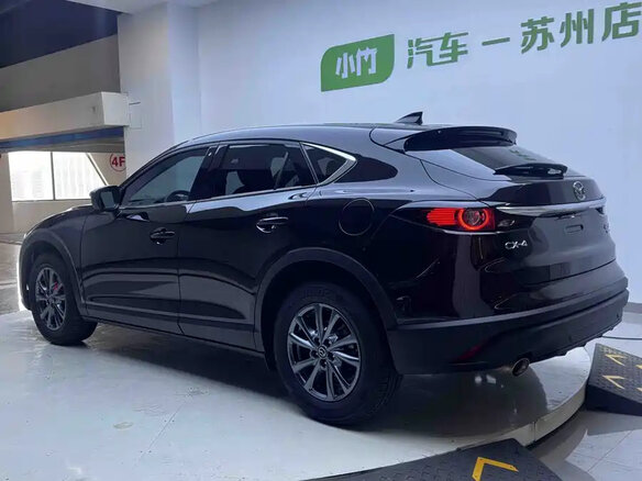 2023 Mazda CX-4 I Рестайлинг, чёрный, 1760000 рублей - вид 5