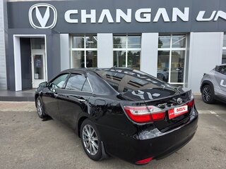 2018 Toyota Camry VII (XV50) Рестайлинг 2, чёрный, 1840000 рублей, вид 4