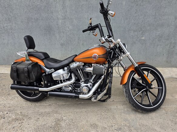 2014 Harley-Davidson Breakout, золотистый, 1450000 рублей
