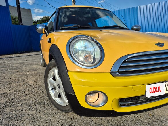 2008 Mini Hatch One II (R56), жёлтый - вид 8